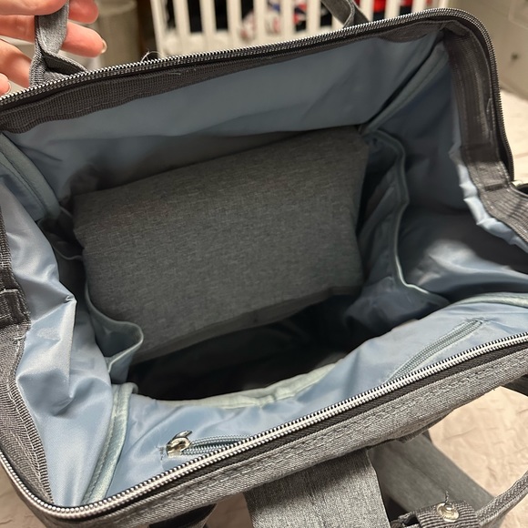 KeaBabies Backpack Diaper Bag - Picture 7 of 7